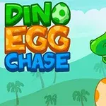 En grønn dinosaur ved siden av et oransjeprikket egg med teksten Dino Egg Chase i fargerike bokstaver