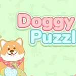 Tegning av to søte hunder med fargerike kjeks rundt dem mot en lys grønn bakgrunn, med teksten Doggy Puzzle i rosa og blått i midten