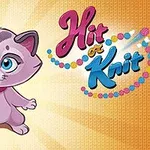 En tegnet lilla katt med blå øyne holder et garnnøste ved siden av fargerik tekst