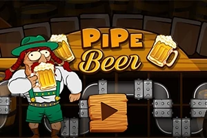 En figur i tradisjonelle klær holder en ølkrus foran en bakgrunn med rør og teksten Pipe Beer