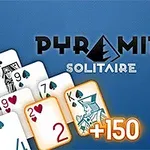 En pyramide av spillekort med teksten Pyramid Solitaire på blå bakgrunn, samt et kort med +150 poeng