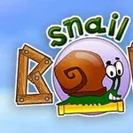 En tegnet snegle med et stort, brunt skall og store øyne er omgitt av teksten Snail Bob på en blå bakgrunn